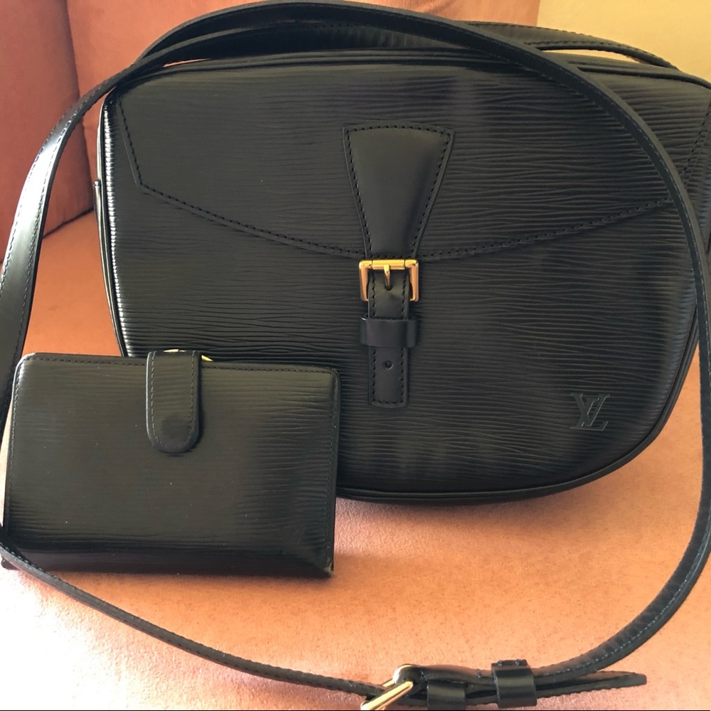 Louis Vuitton | Epi Leather | Shoulder Bag and Wallet | 100% Authentic | France